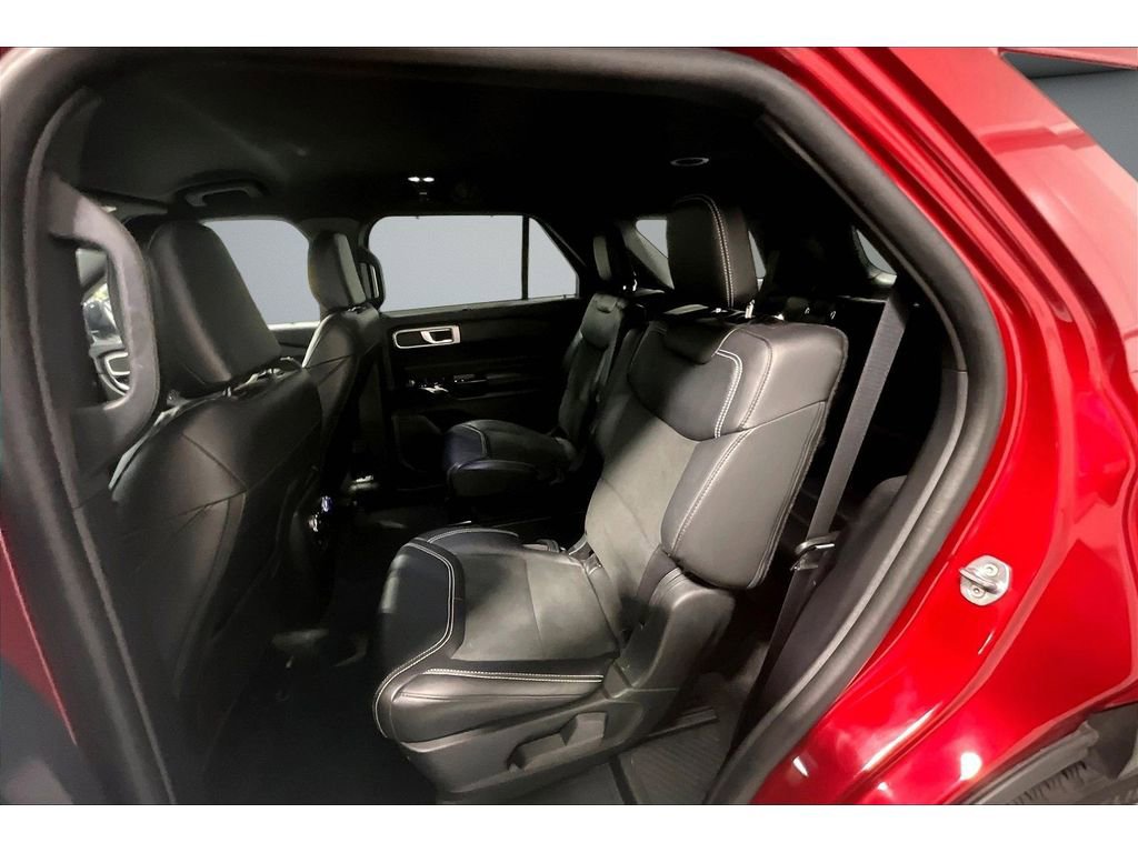 Used 2023 Ford Explorer ST image 27