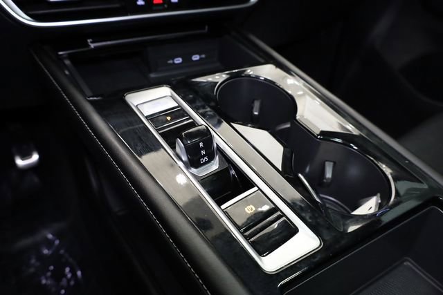 Used 2024 Volkswagen Atlas SEL Premium R-Line image 26