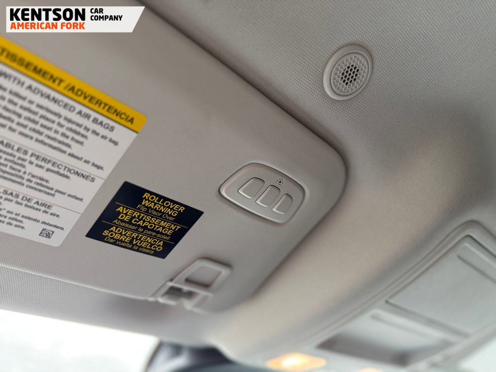 Used 2025 Ford Escape Platinum image 33