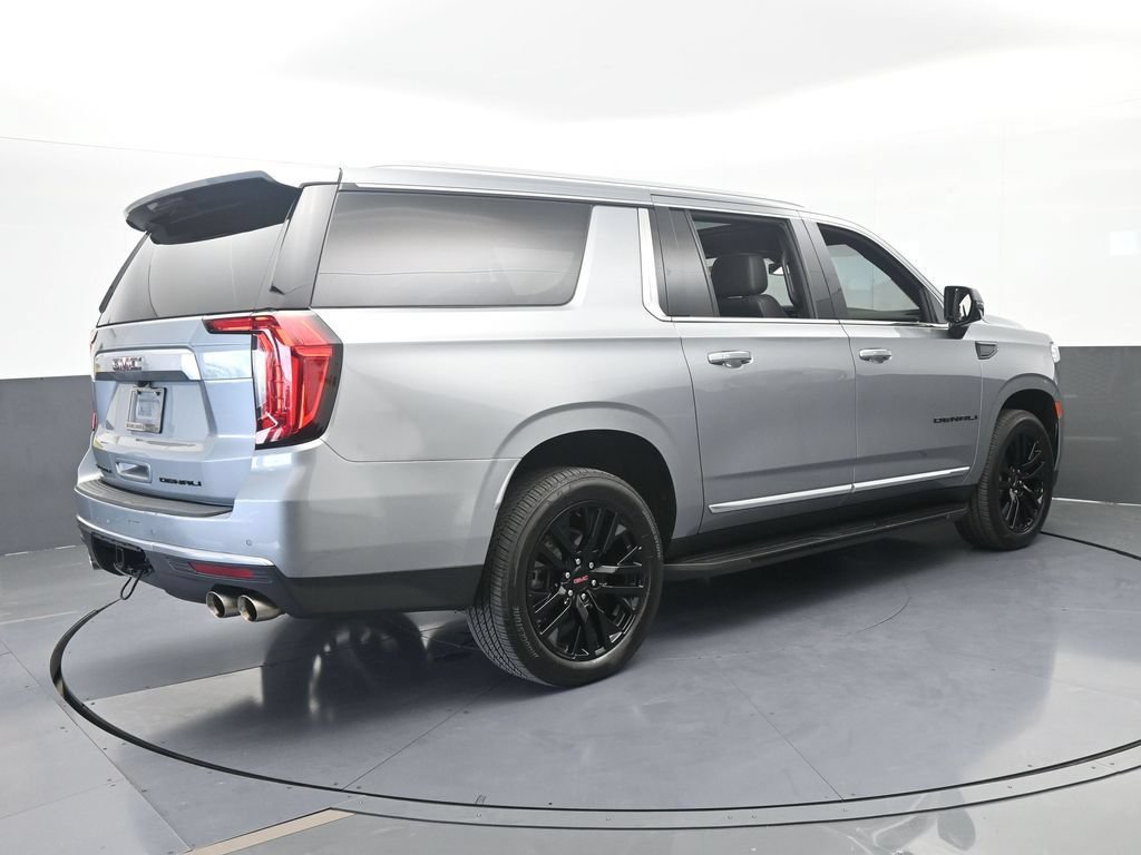 Used 2024 GMC Yukon XL Denali RWD image 6