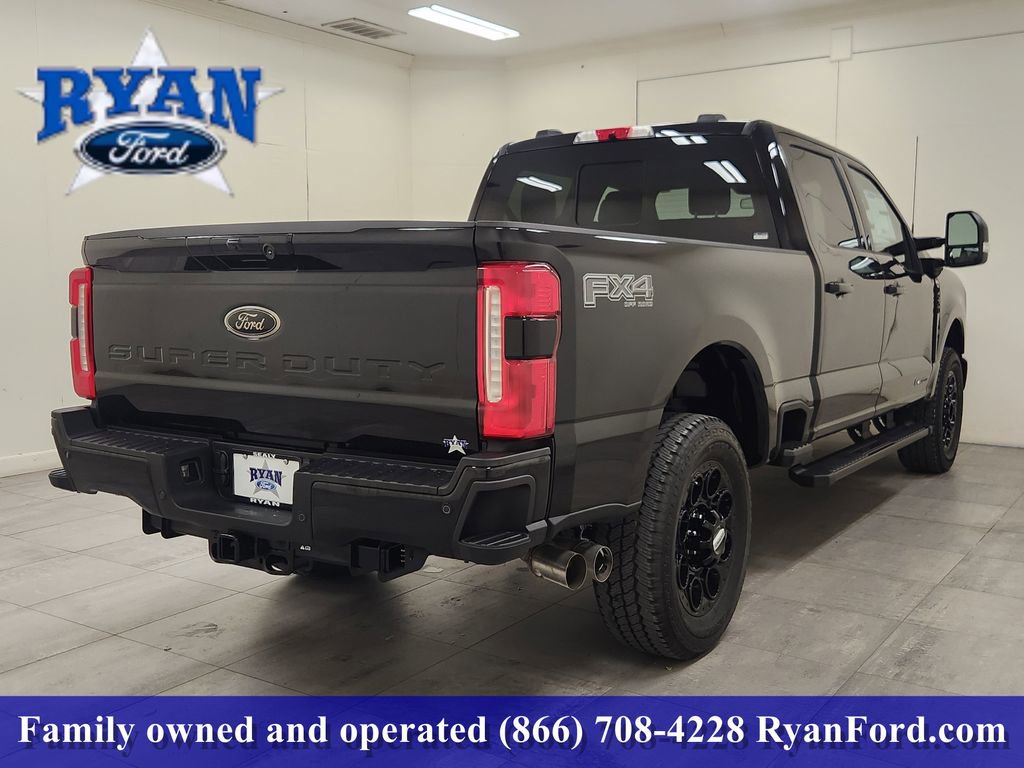 New 2026 Ford F250 Lariat w/ Black Appearance Package AWD/4WD image 3