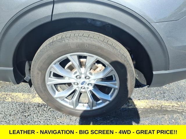 Used 2023 Ford Explorer XLT w/ Equipment Group 202A image 9