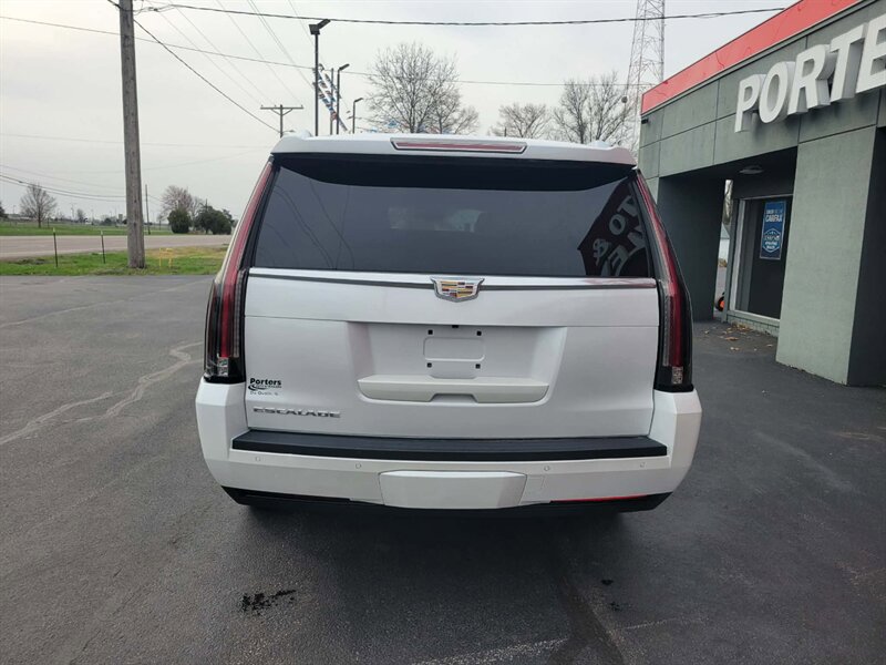 Used 2016 Cadillac Escalade ESV Premium AWD/4WD image 10