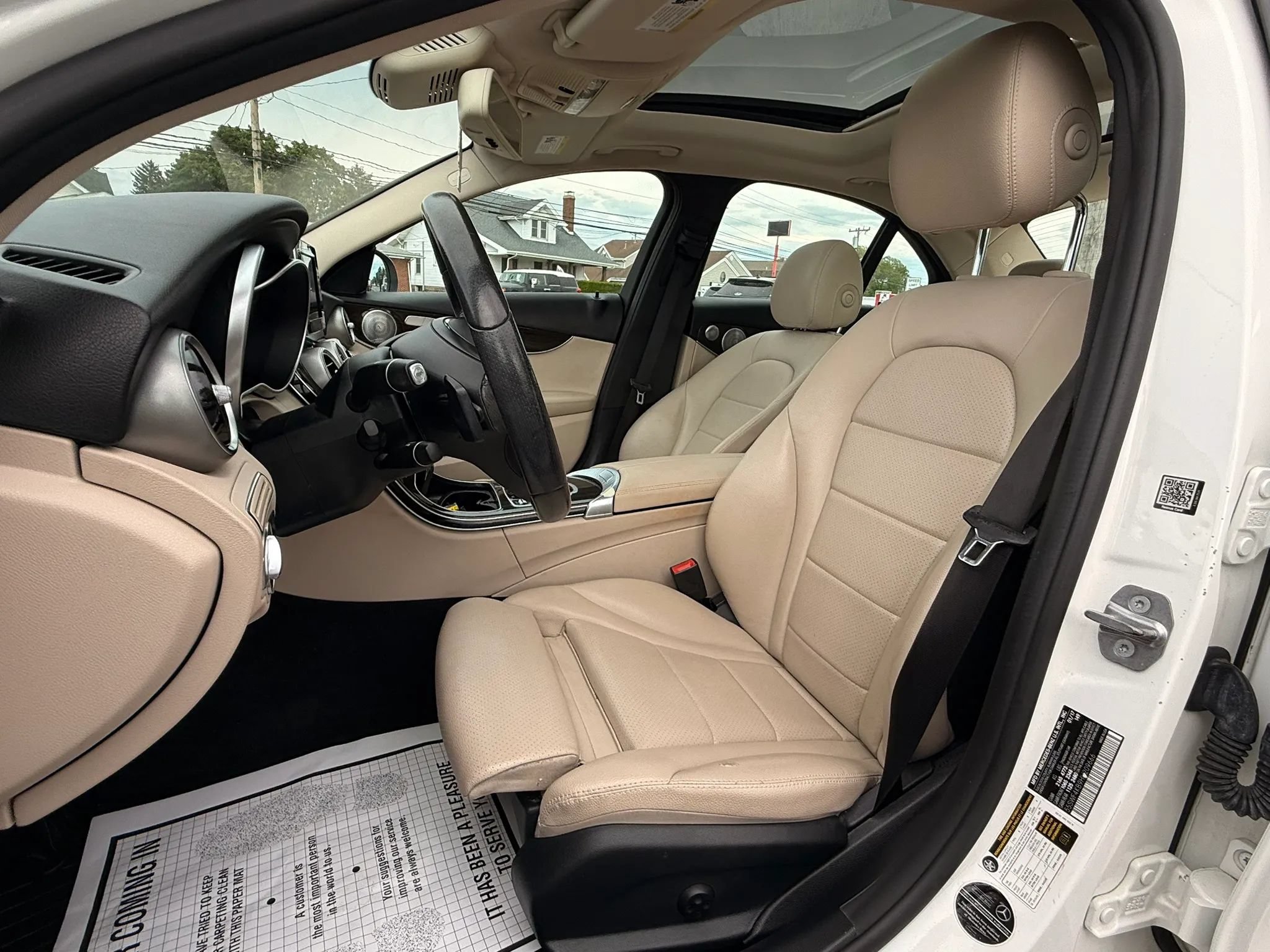 Used 2017 Mercedes-Benz C 300 4MATIC Sedan image 10
