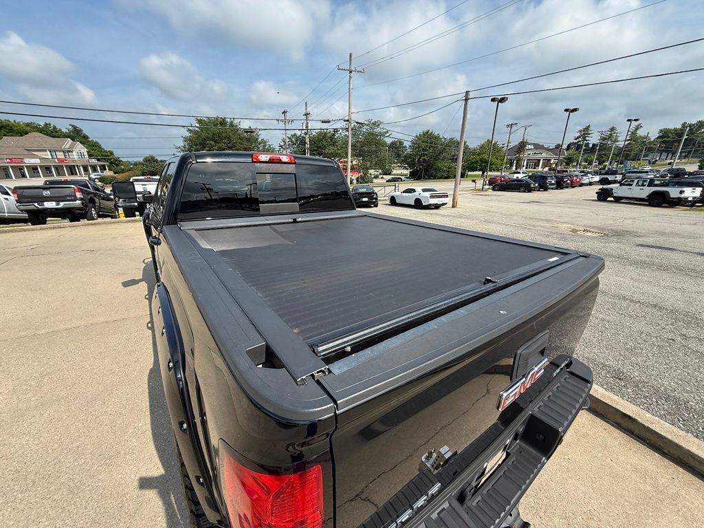 Used 2018 GMC Sierra 2500 Denali w/ Duramax Plus Package AWD/4WD image 8
