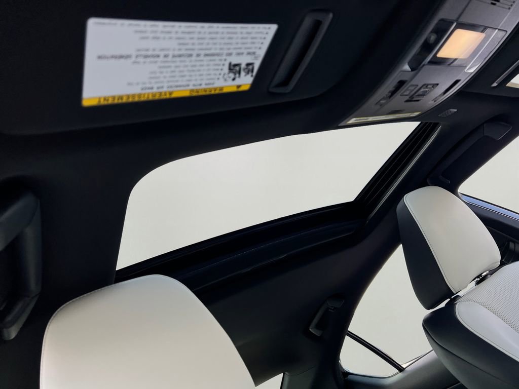 New 2025 Lexus IS 350 F Sport image 4