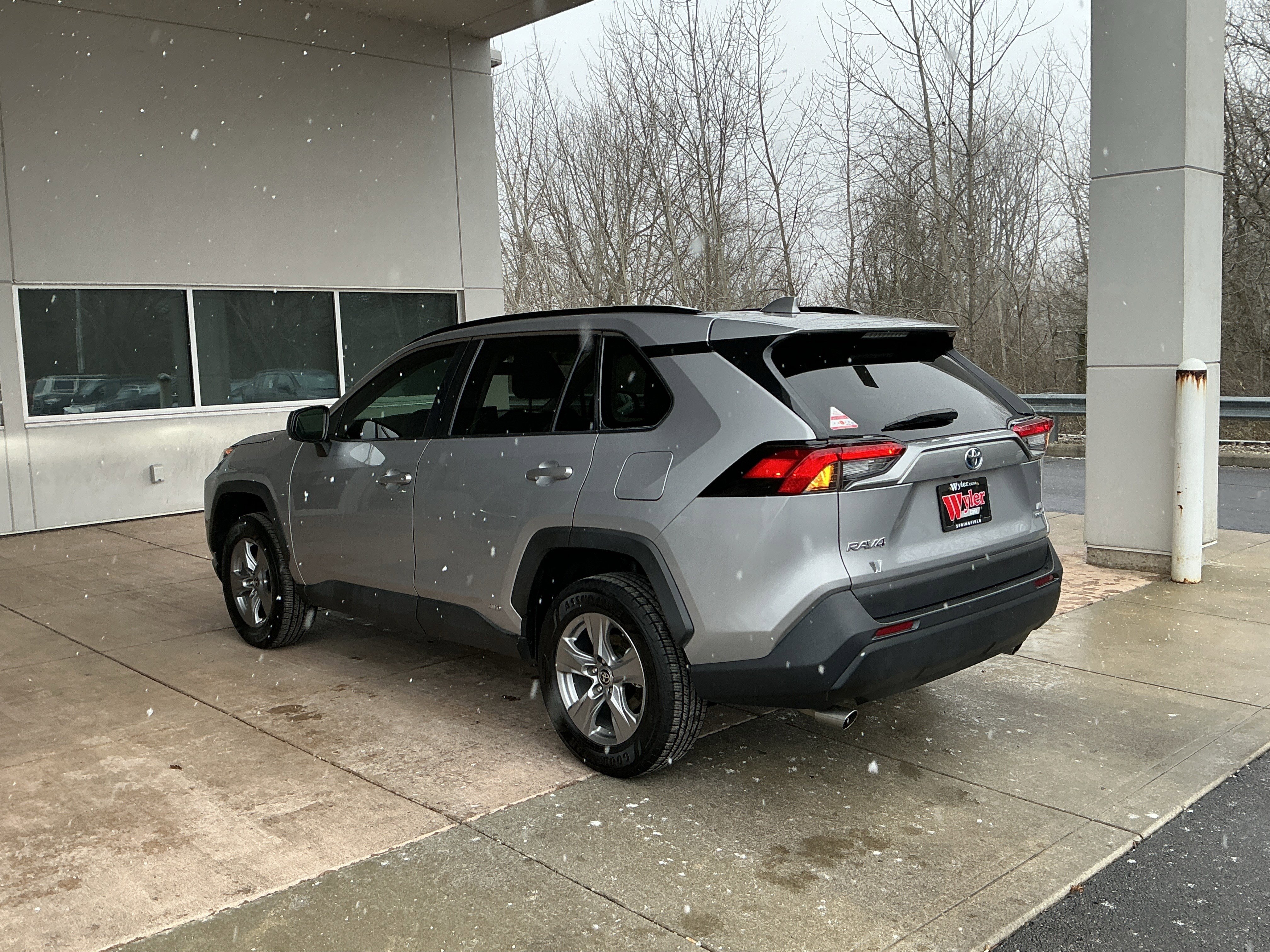 Certified 2022 Toyota RAV4 LE image 20