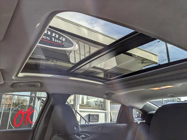 Used 2025 Chevrolet Malibu LT image 11