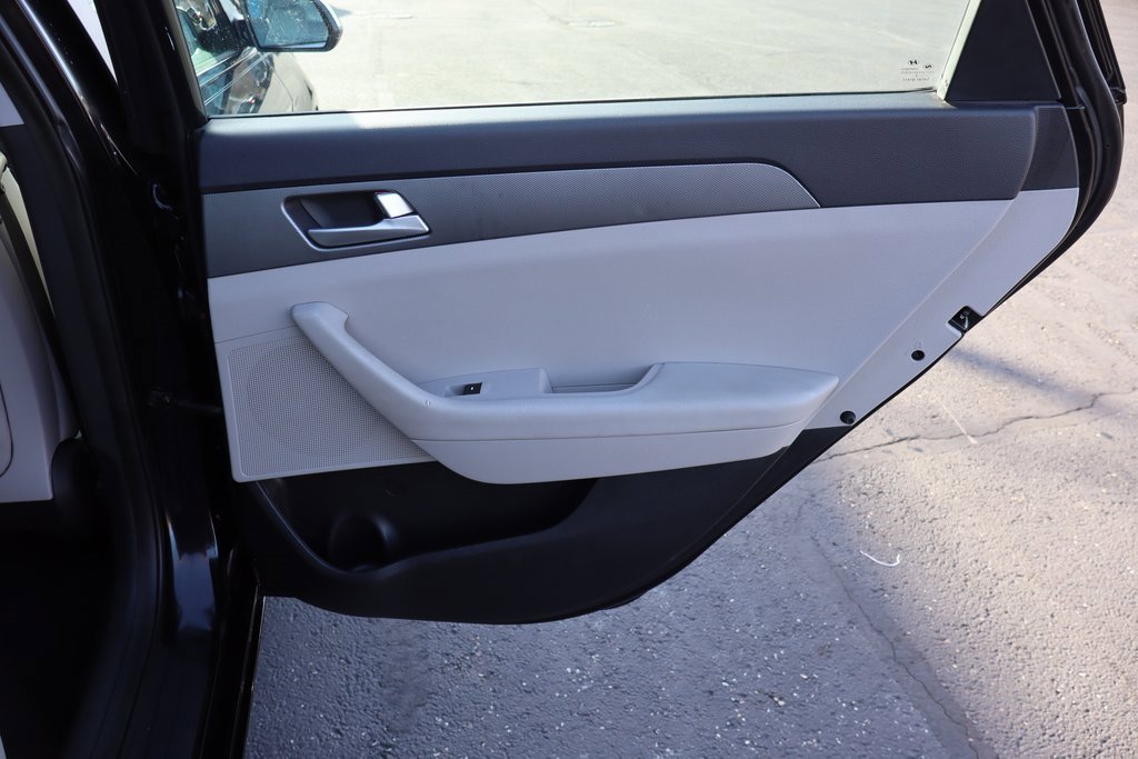 Used 2016 Hyundai Sonata SE image 25