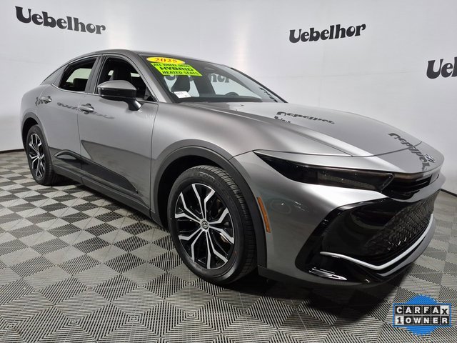 Used 2025 Toyota Crown XLE image 1