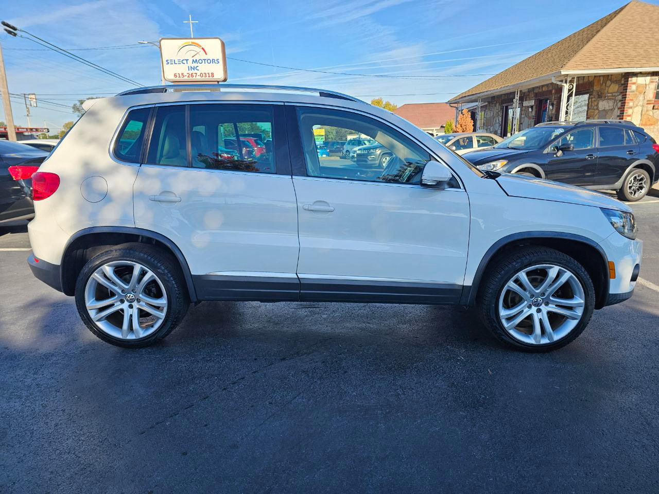 Used 2013 Volkswagen Tiguan SEL image 6
