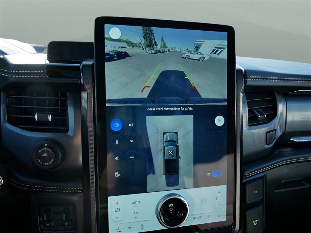 Used 2023 Ford F150 Lightning Platinum image 28