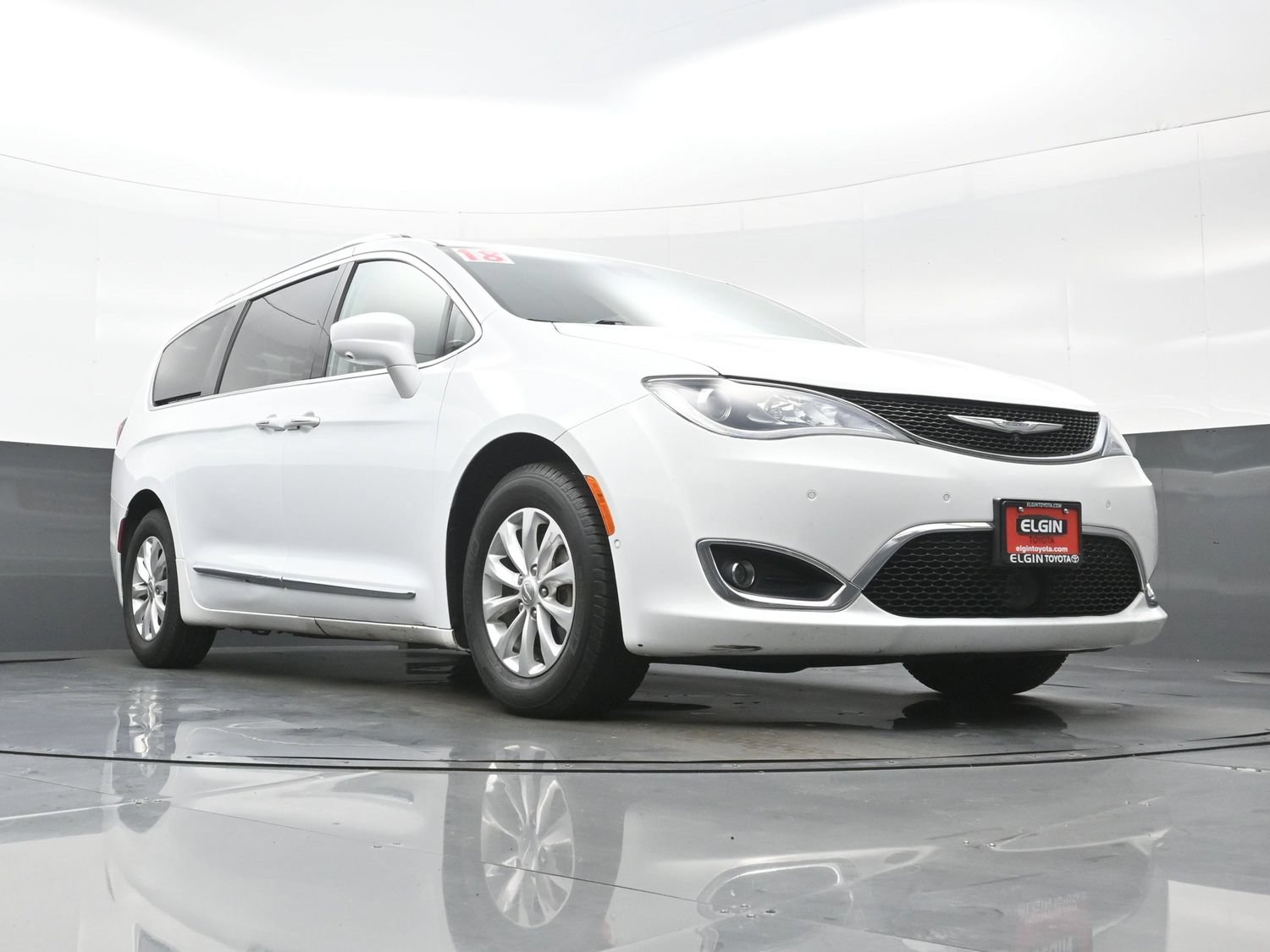 Used 2018 Chrysler Pacifica Touring-L Plus w/ Advanced Safetytec Group FWD image 28