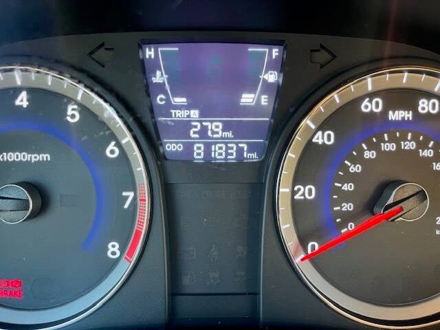 Used 2012 Hyundai Accent GS FWD image 14