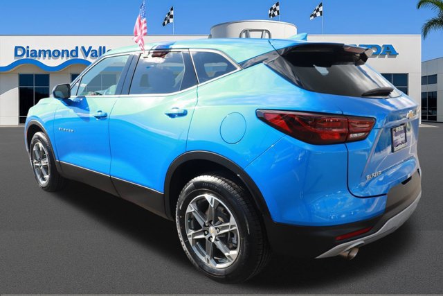 Used 2025 Chevrolet Blazer LT image 4