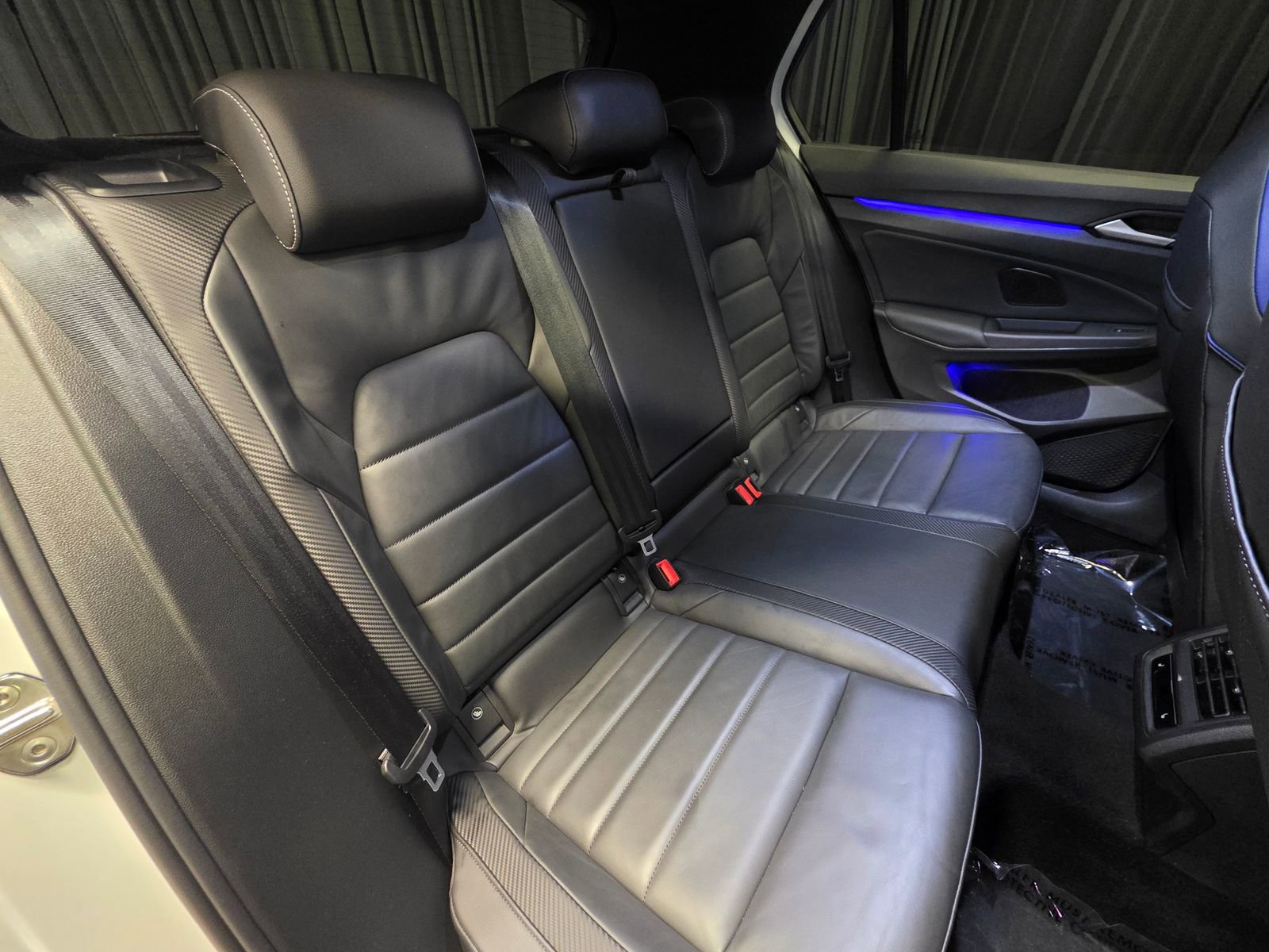 Used 2023 Volkswagen Golf 20th Anniversary Edition image 39