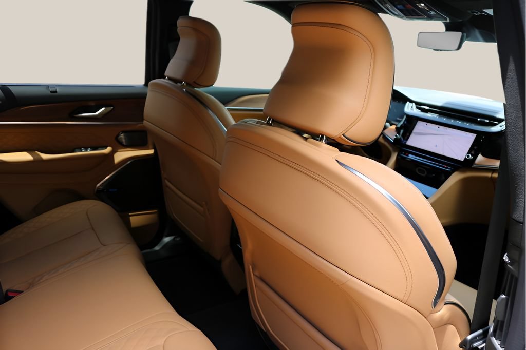 New 2026 Jeep Grand Cherokee Summit AWD/4WD image 19