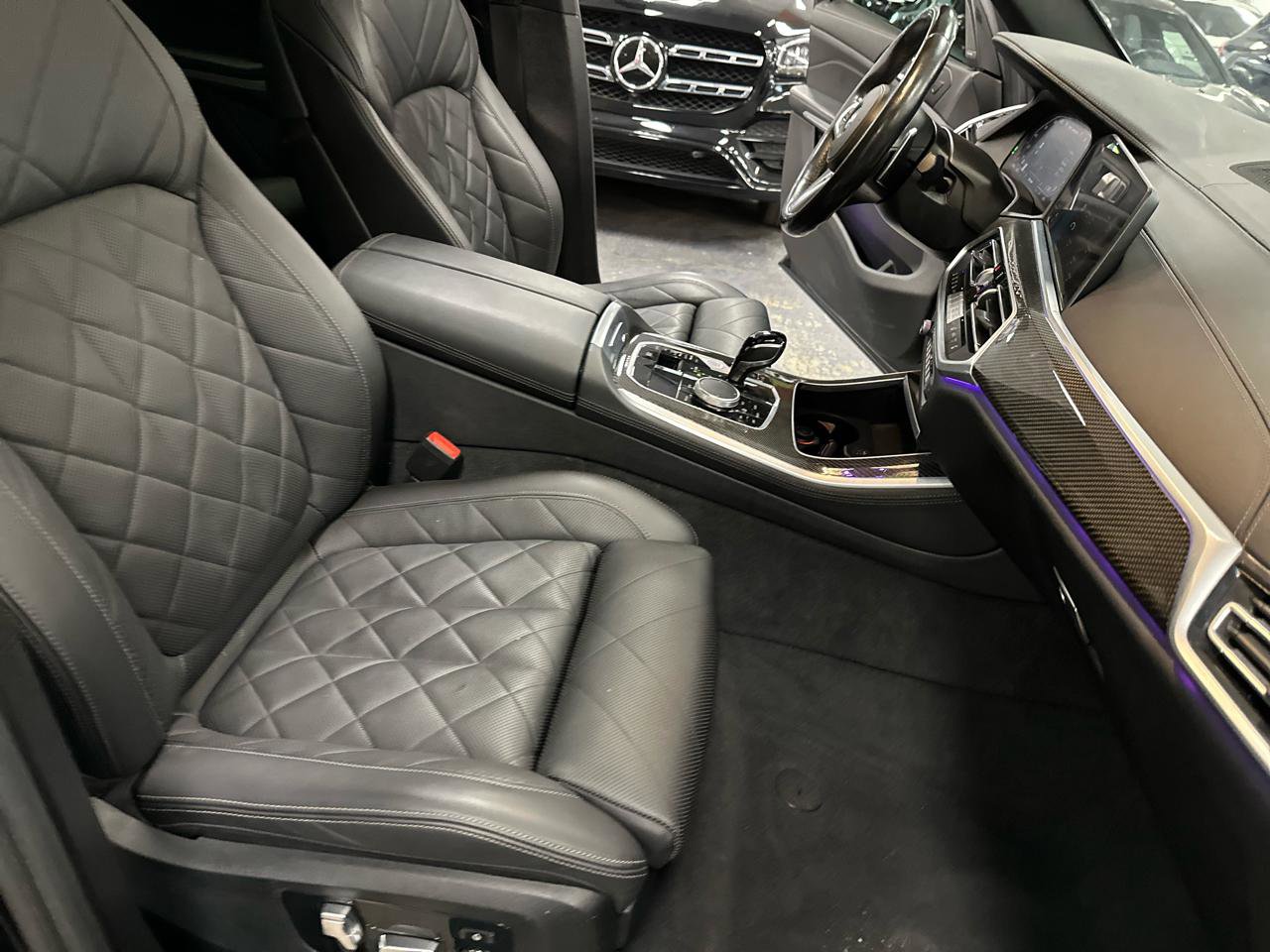 Used 2023 BMW X5 M50i w/ Climate Comfort Package image 35