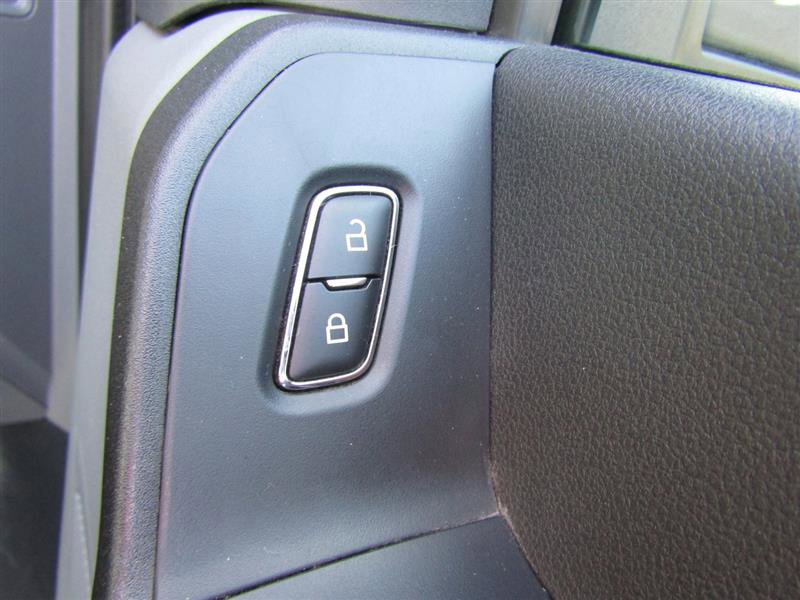 Used 2023 Ford F250 XL w/ Snow Plow Prep Package image 31