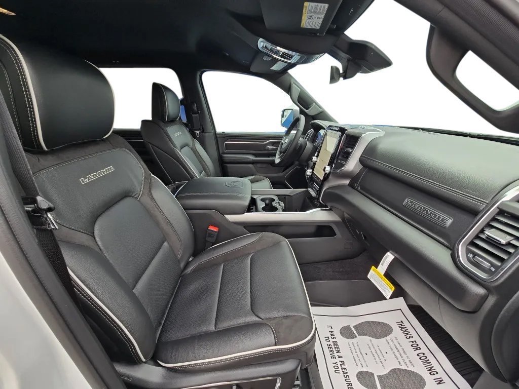New 2026 RAM 1500 Laramie AWD/4WD image 25