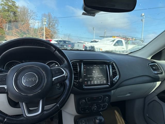 Used 2020 Jeep Compass Limited image 29