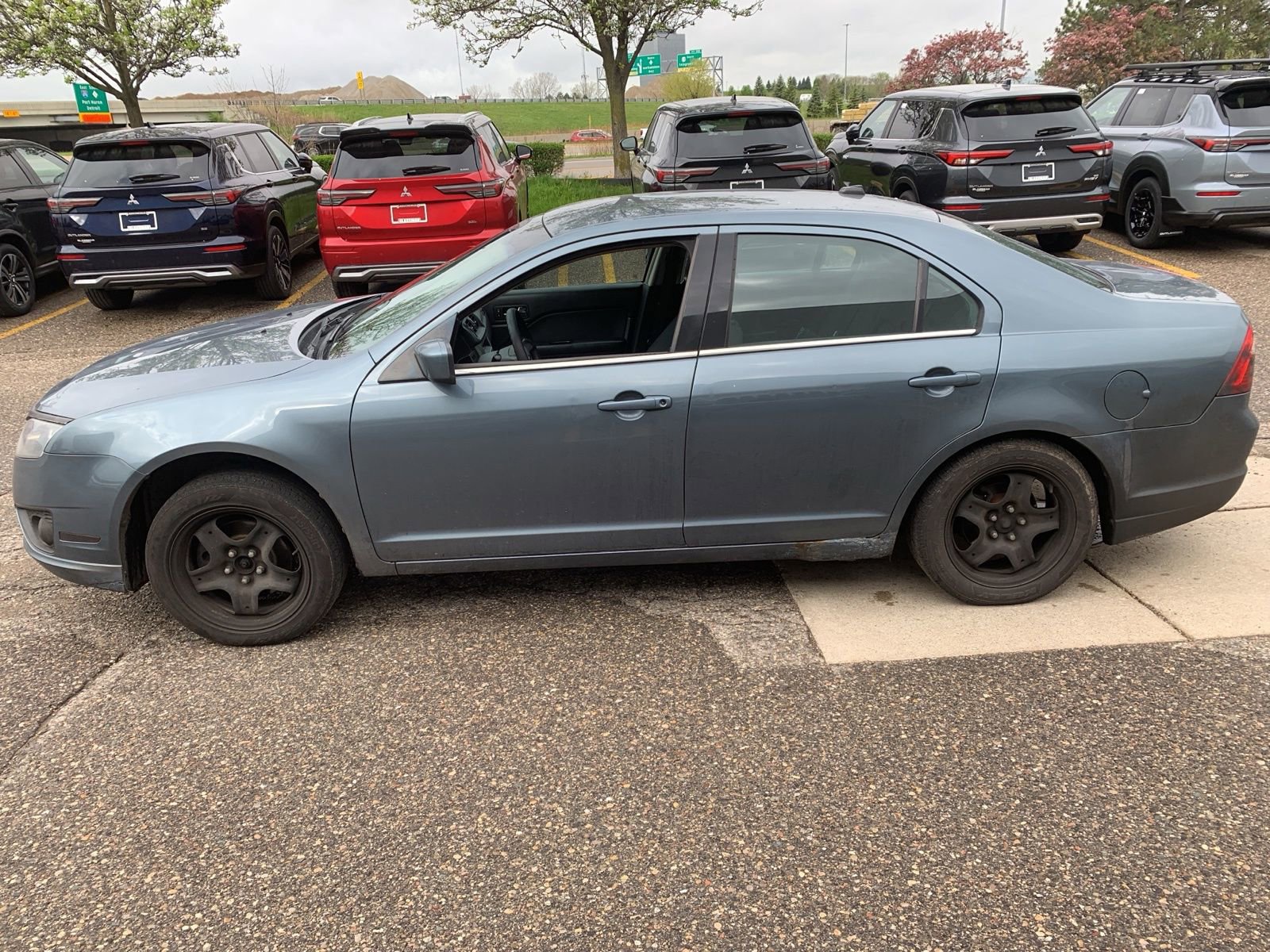 Used 2011 Ford Fusion SE FWD image 7