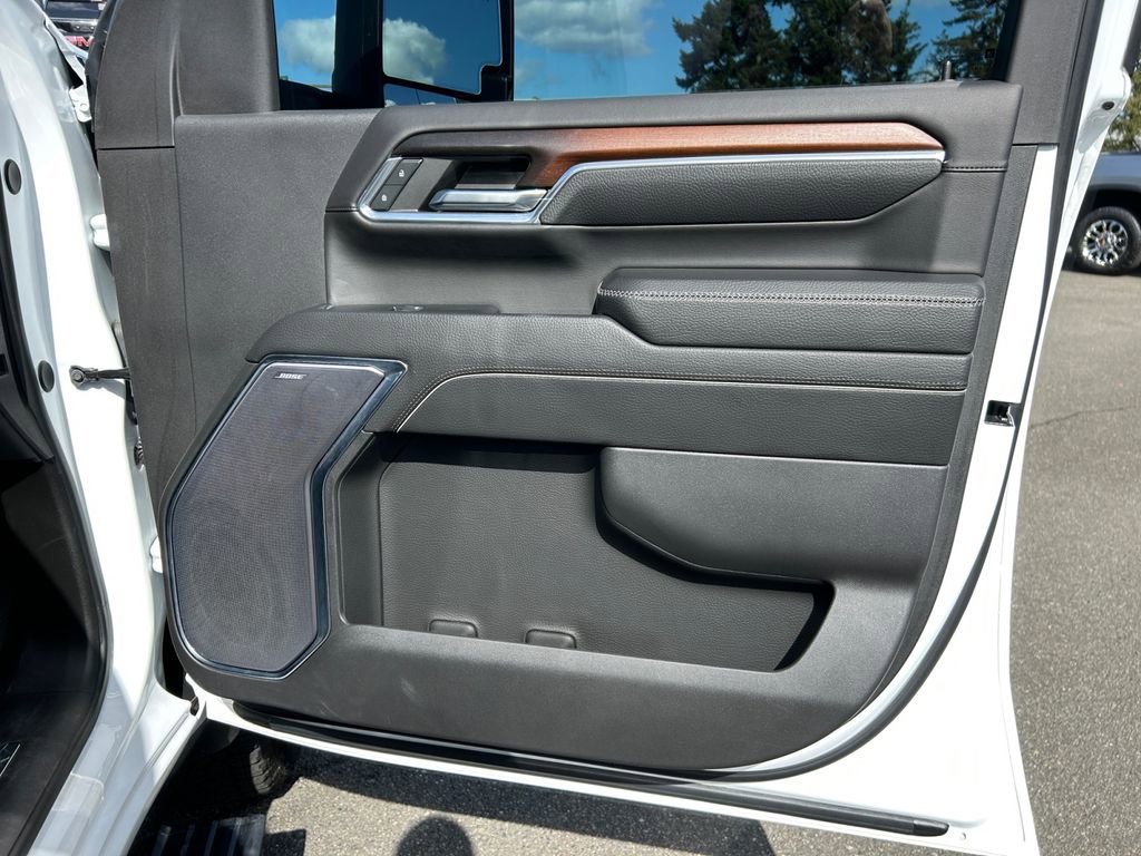 Used 2024 GMC Sierra 3500 Denali w/ Denali Reserve Package AWD/4WD image 25