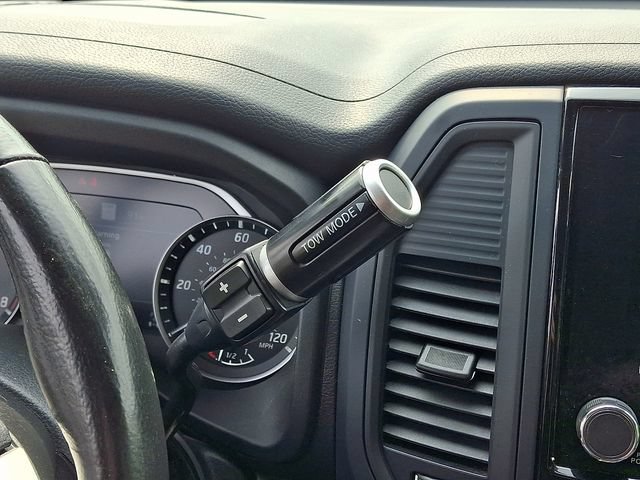 Used 2022 Nissan Titan SV w/ SV Convenience Package AWD/4WD image 14