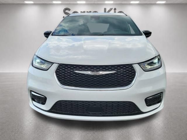 Used 2026 Chrysler Pacifica Select FWD image 8