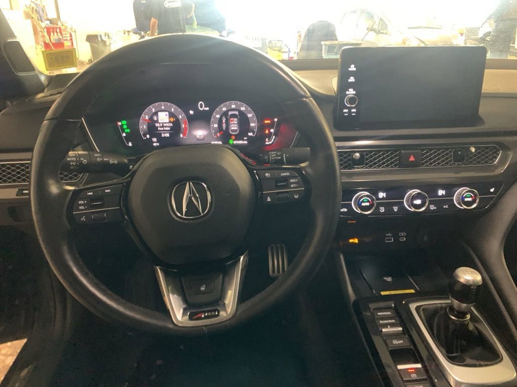 Used 2023 Acura Integra A-Spec image 17