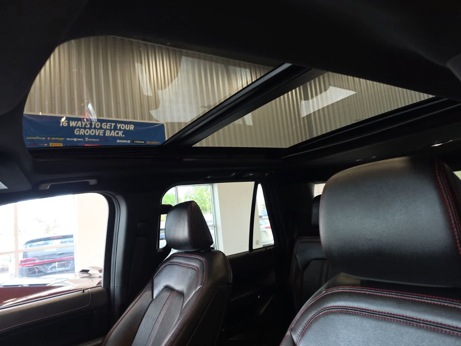 Used 2023 Ford Expedition Max Limited AWD/4WD image 17