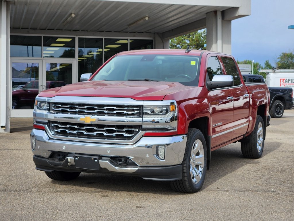 Used 2018 Chevrolet Silverado 1500 LTZ w/ Sport Package AWD/4WD image 4