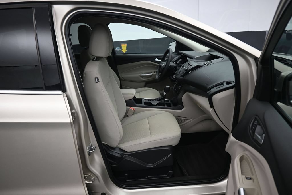 Used 2017 Ford Escape SE AWD/4WD image 42