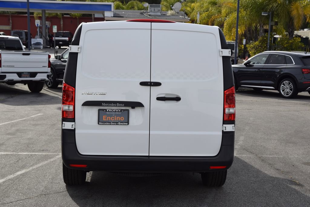 Used 2023 Mercedes-Benz Metris image 6