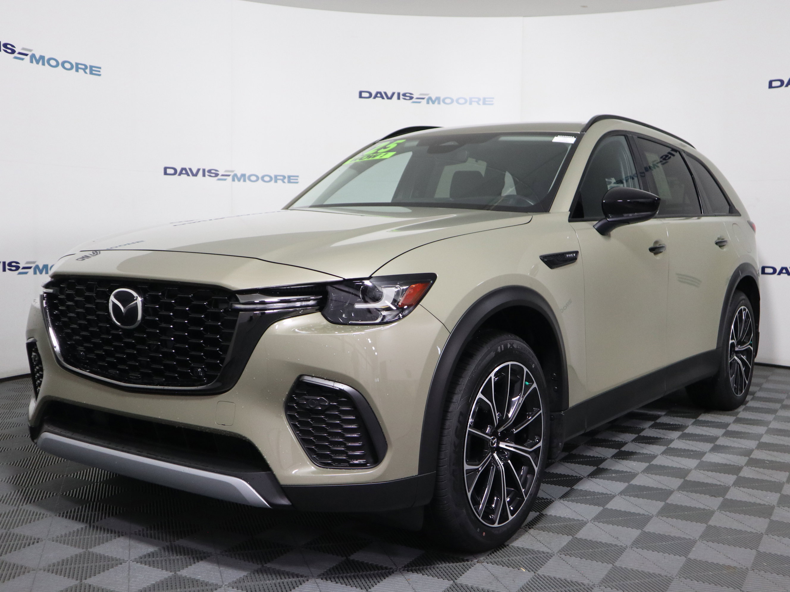 Certified 2025 MAZDA CX-70 Plug-In Hybrid w/ Premium Pkg image 11