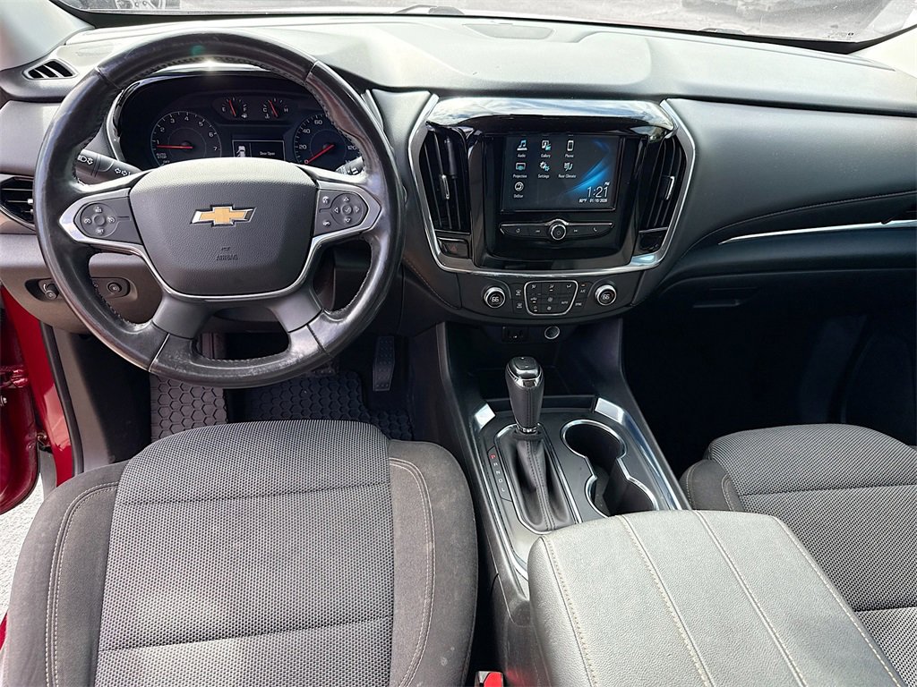 Used 2018 Chevrolet Traverse LT image 25