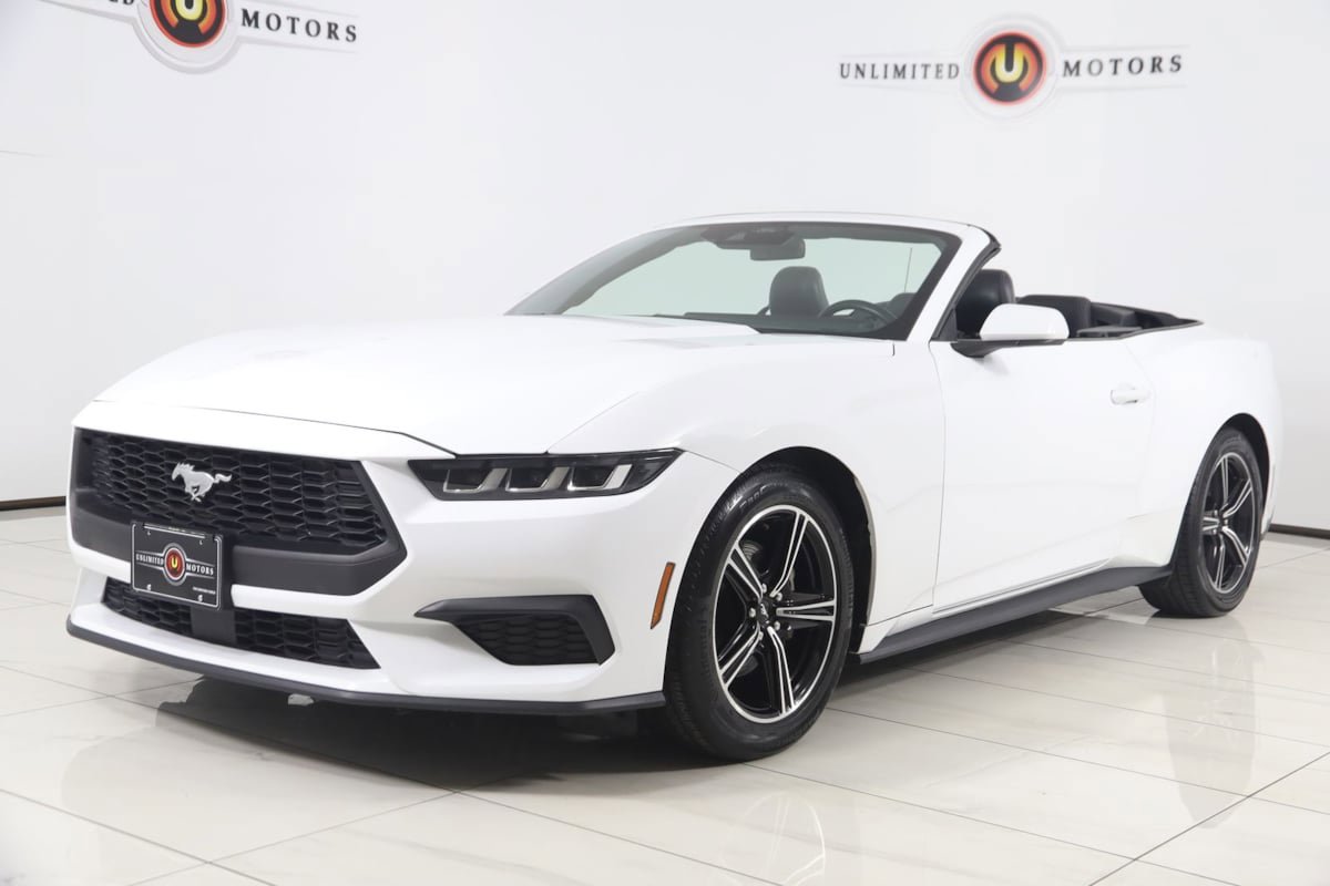Used 2024 Ford Mustang Premium RWD image 5