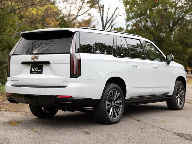 Used 2026 Cadillac Escalade ESV Sport w/ Touring Package image 9