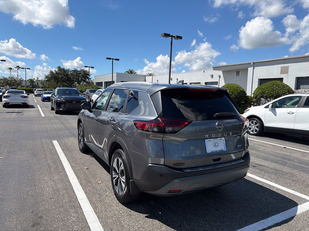 Used 2023 Nissan Rogue SV w/ SV Premium B Package FWD image 5