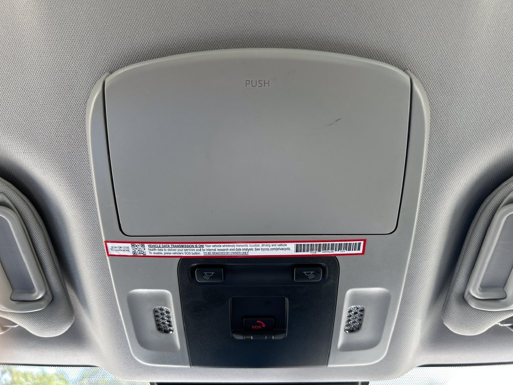 Used 2025 Toyota Camry LE FWD image 18