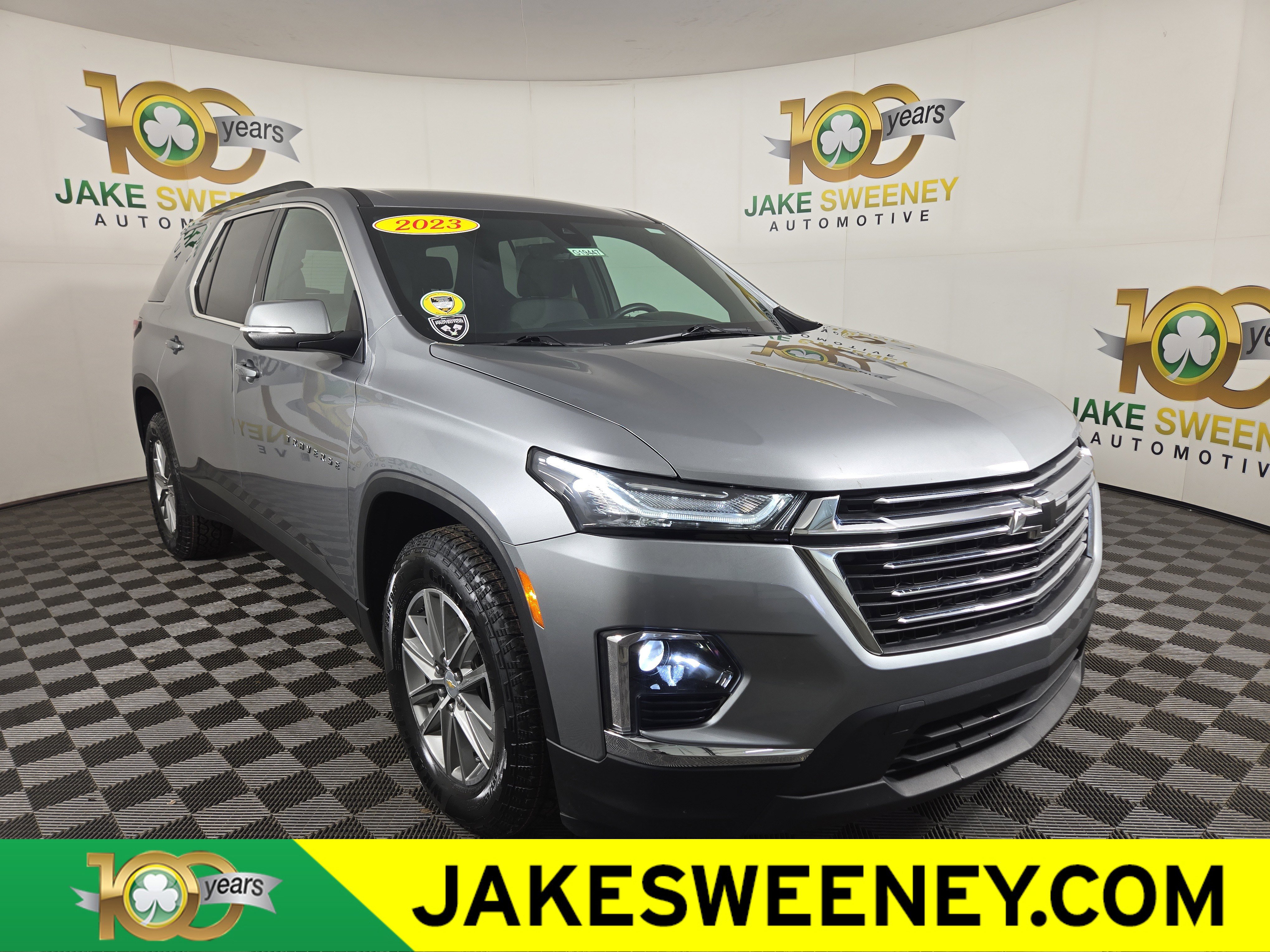 Certified 2023 Chevrolet Traverse LT w/ Rear Camera Mirror Package