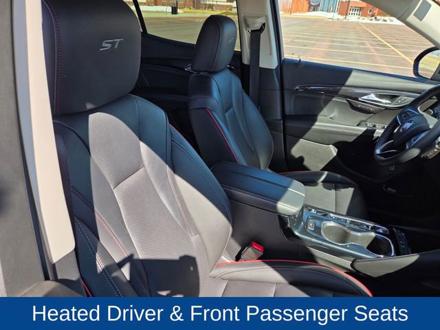 Used 2022 Buick Envision Essence w/ Technology Package I FWD image 42