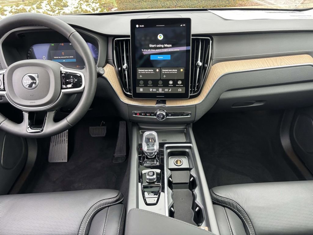 New 2026 Volvo XC60 B5 Ultra w/ Protection Package Premier image 28