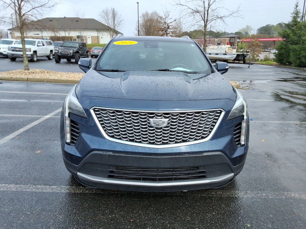 Used 2021 Cadillac XT4 Premium Luxury w/ LPO, Radiant Package FWD image 2