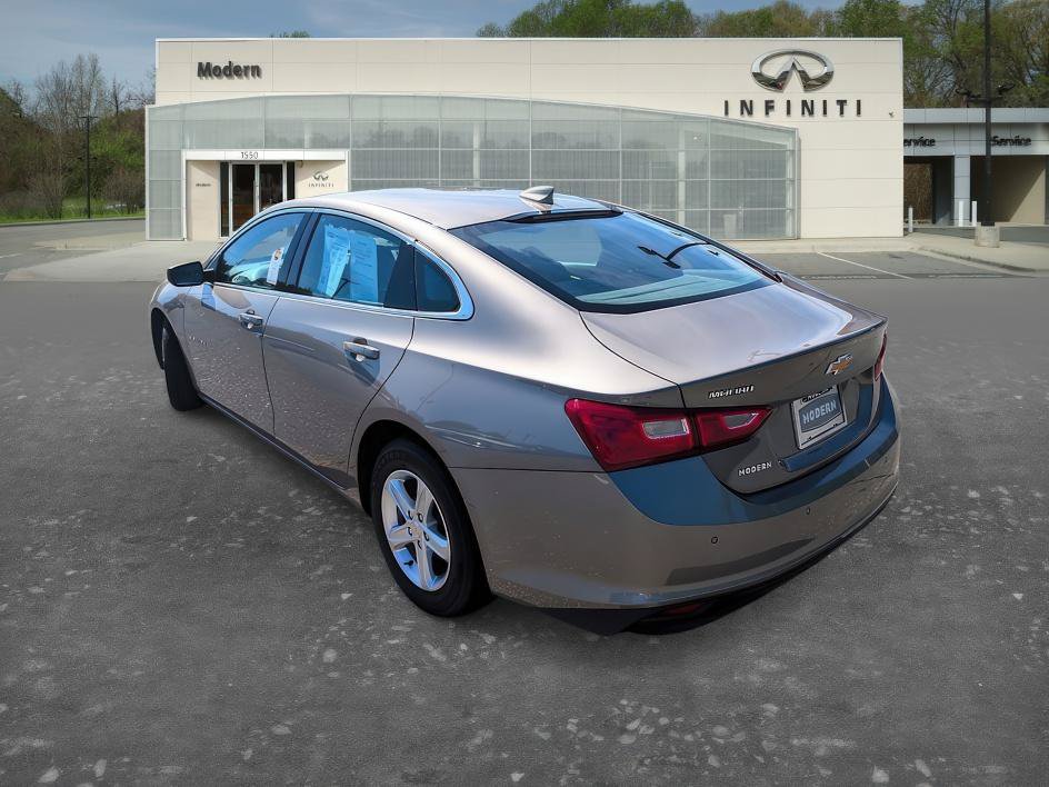 Used 2024 Chevrolet Malibu LT FWD image 5