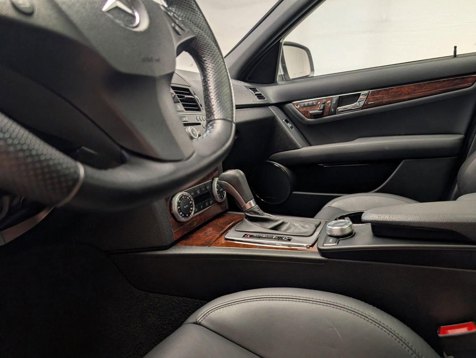 Used 2009 Mercedes-Benz C 63 AMG Sedan image 13