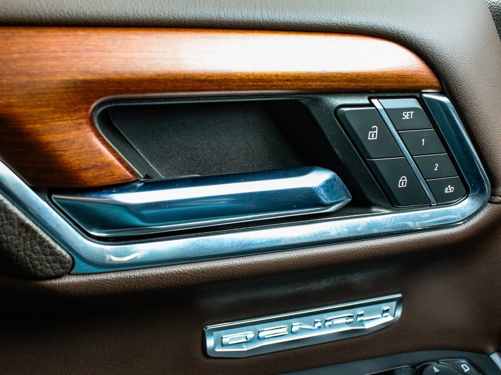 Used 2023 GMC Sierra 1500 Denali w/ Denali Reserve Package image 9