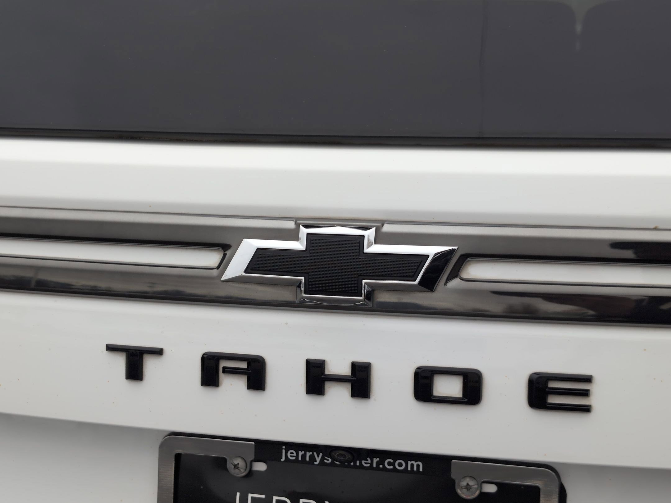 Used 2022 Chevrolet Tahoe Z71 w/ Luxury Package AWD/4WD image 14