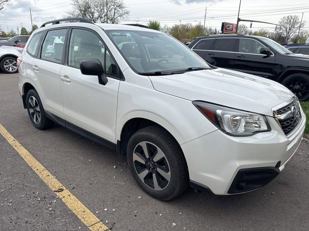 Used 2017 Subaru Forester 2.5i w/ Alloy Wheel Package image 2
