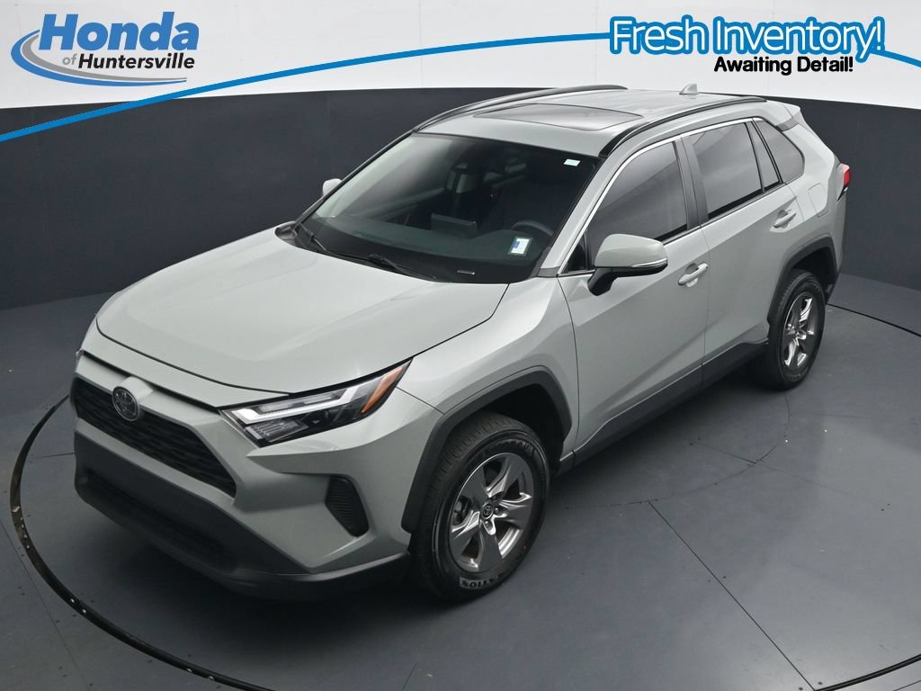 Used 2023 Toyota RAV4 XLE w/ Convenience Package FWD image 22